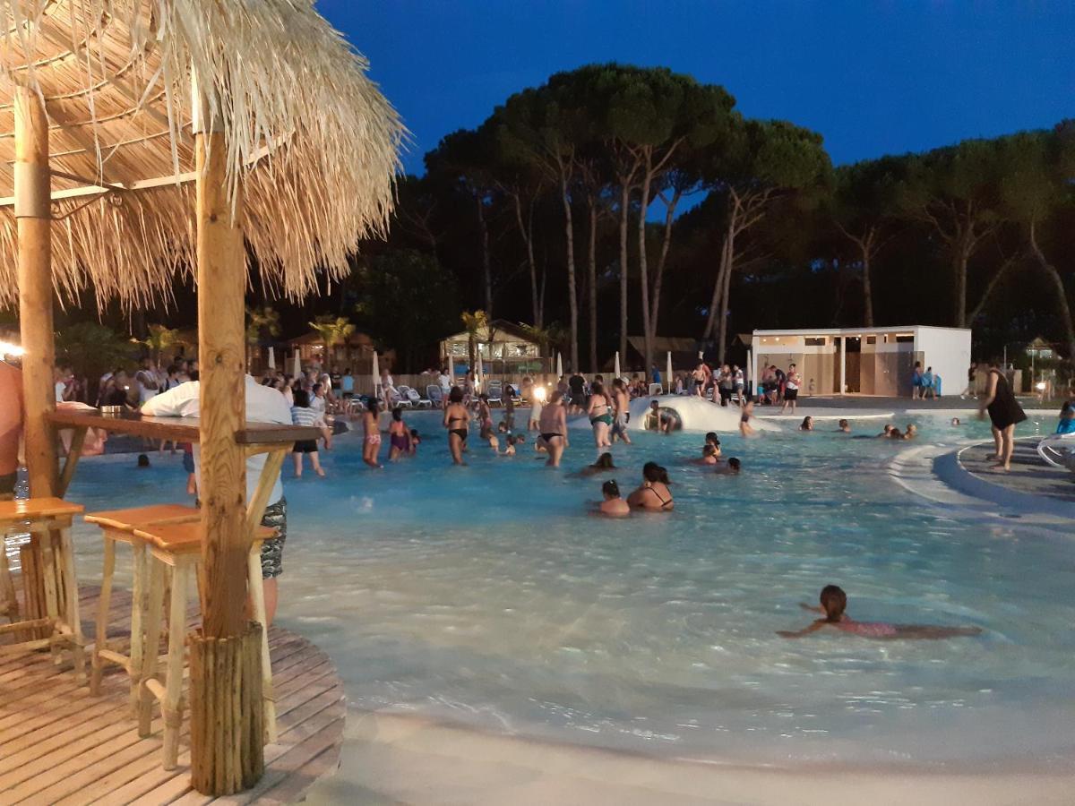 Estivo Premium Deluxe Mobile Homes On Camping Malibu Beach Lido di Jesolo Exterior photo