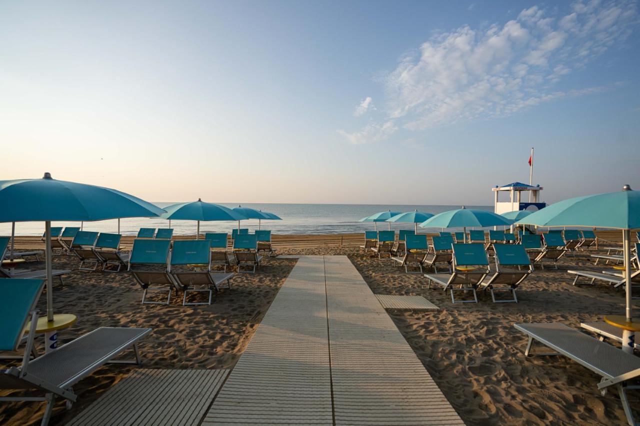 Estivo Premium Deluxe Mobile Homes On Camping Malibu Beach Lido di Jesolo Exterior photo